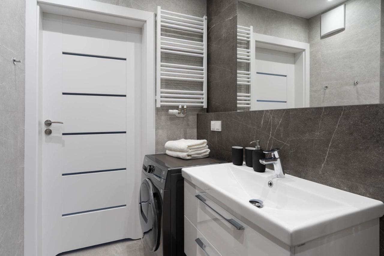 Ina Rent - Przystan Letnica Apartment Gdansk Bagian luar foto