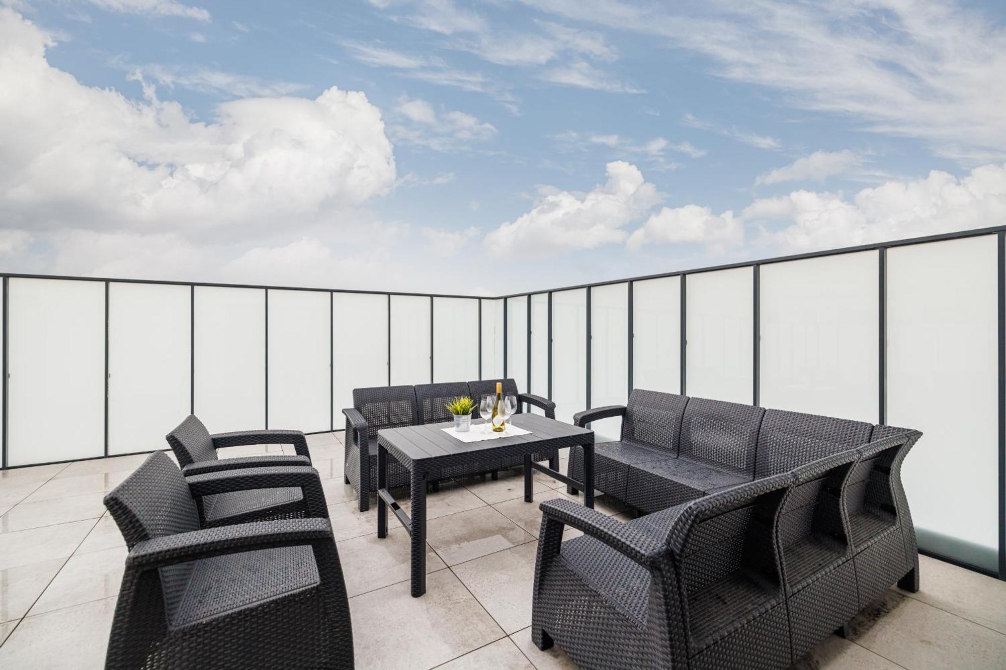 Ina Rent - Przystan Letnica Apartment Gdansk Bagian luar foto