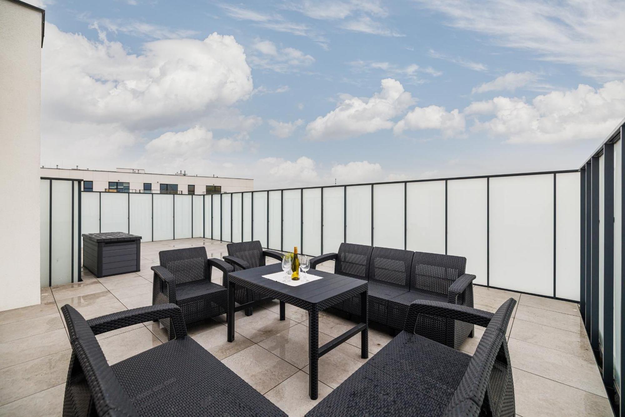 Ina Rent - Przystan Letnica Apartment Gdansk Bagian luar foto